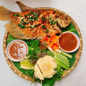 Cá Tai Tượng Chiên Xù